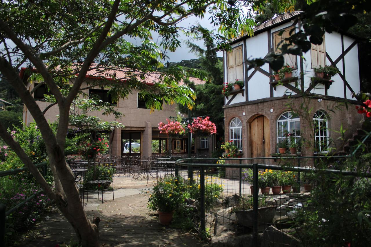Отель The Hobbit La Comarca Нуэва-Сан-Сальвадор Экстерьер фото
